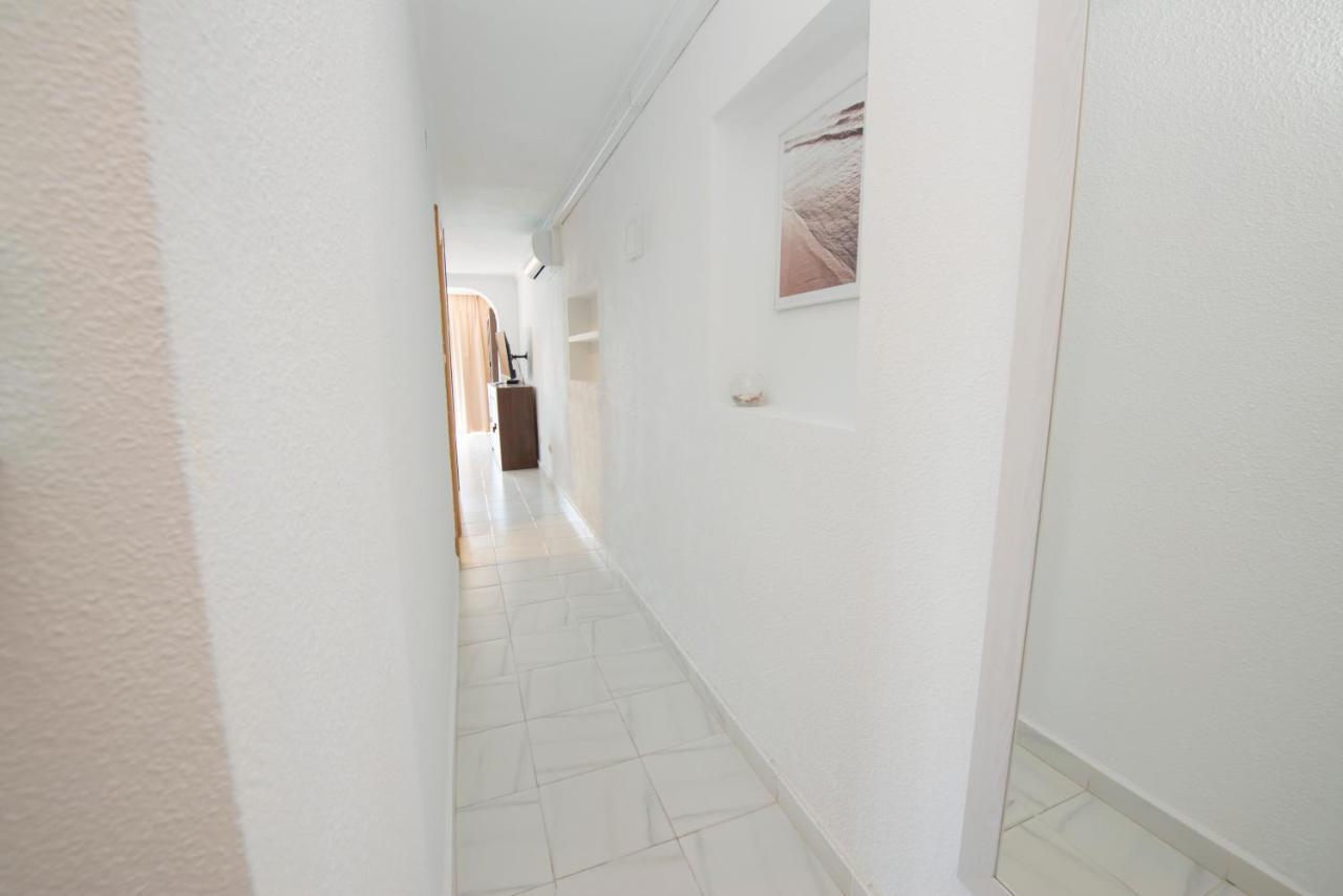 Las Damas Premium 23F Beach Front - Pool & Parking 베니돔 외부 사진
